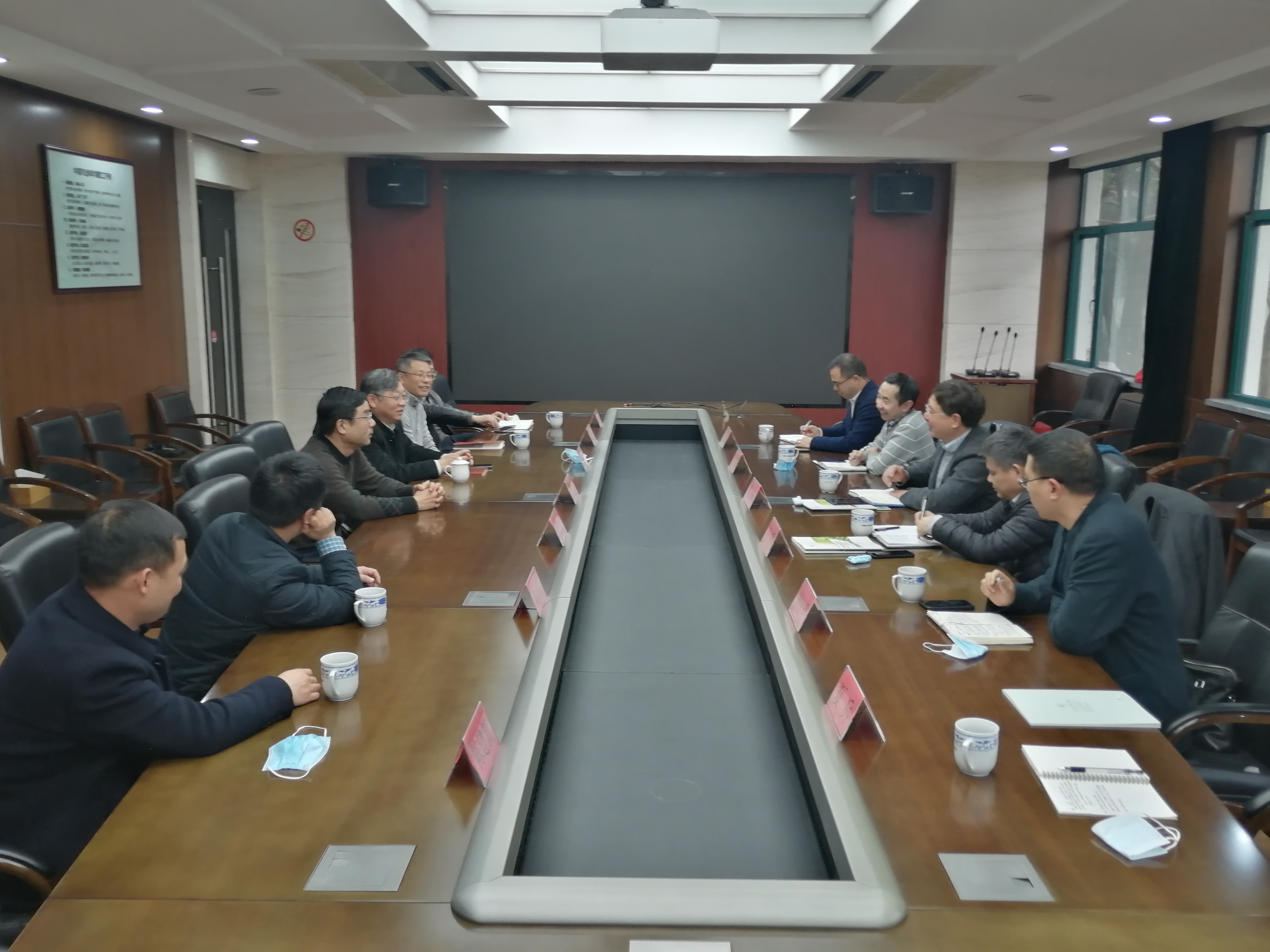 產(chǎn)研聯(lián)合聚優(yōu)勢，科技創(chuàng  )新促發(fā)展——浙茶集團與中茶所進(jìn)行合作交流