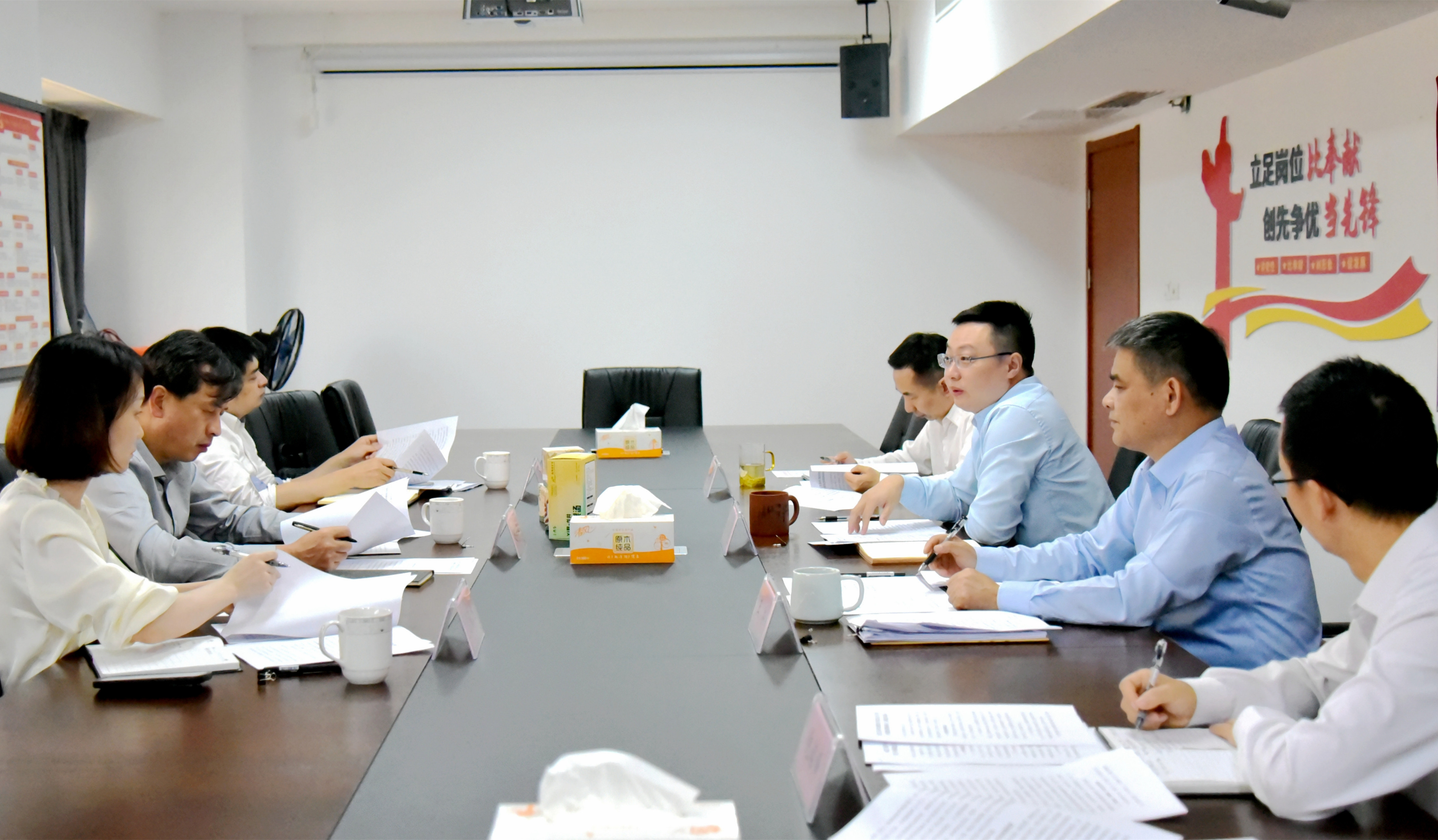 省供銷(xiāo)社主任陳利江赴浙茶集團調研指導